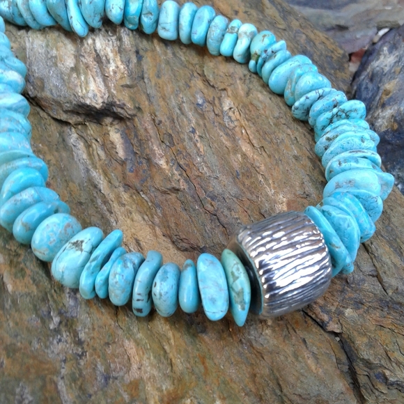 Jewelry - Sterling Silver Turquoise Nugget NECKLACE